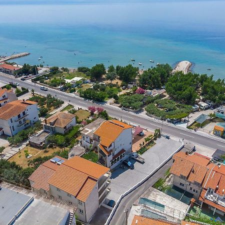 Apartments Villa Aquamarine Duce Exterior photo