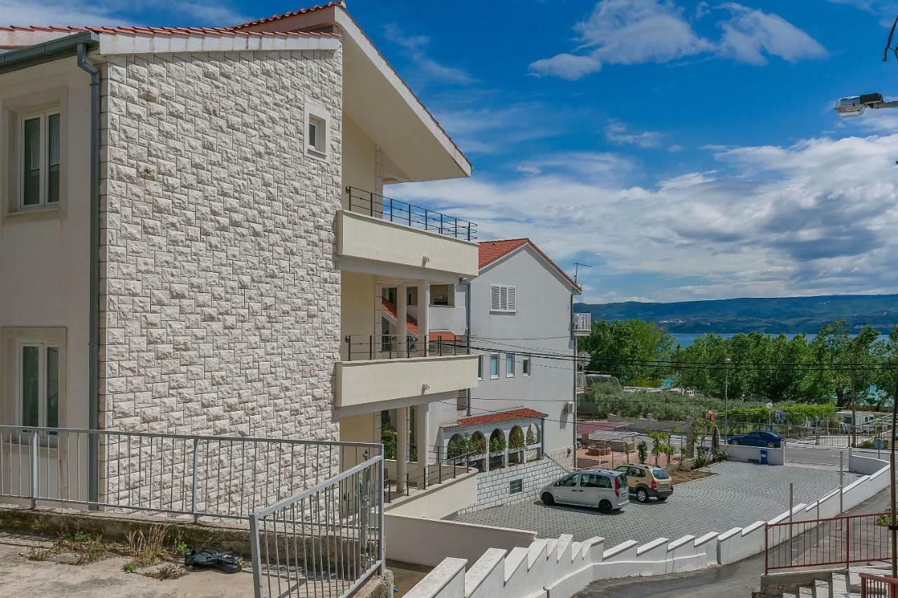 Apartments Villa Aquamarine Duce Exterior photo